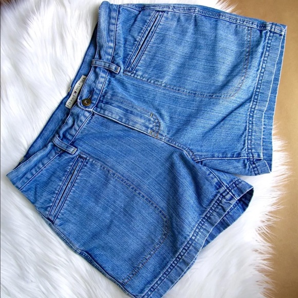 Tommy Hilfiger Shorts Sz 8 - Picture 1 of 4